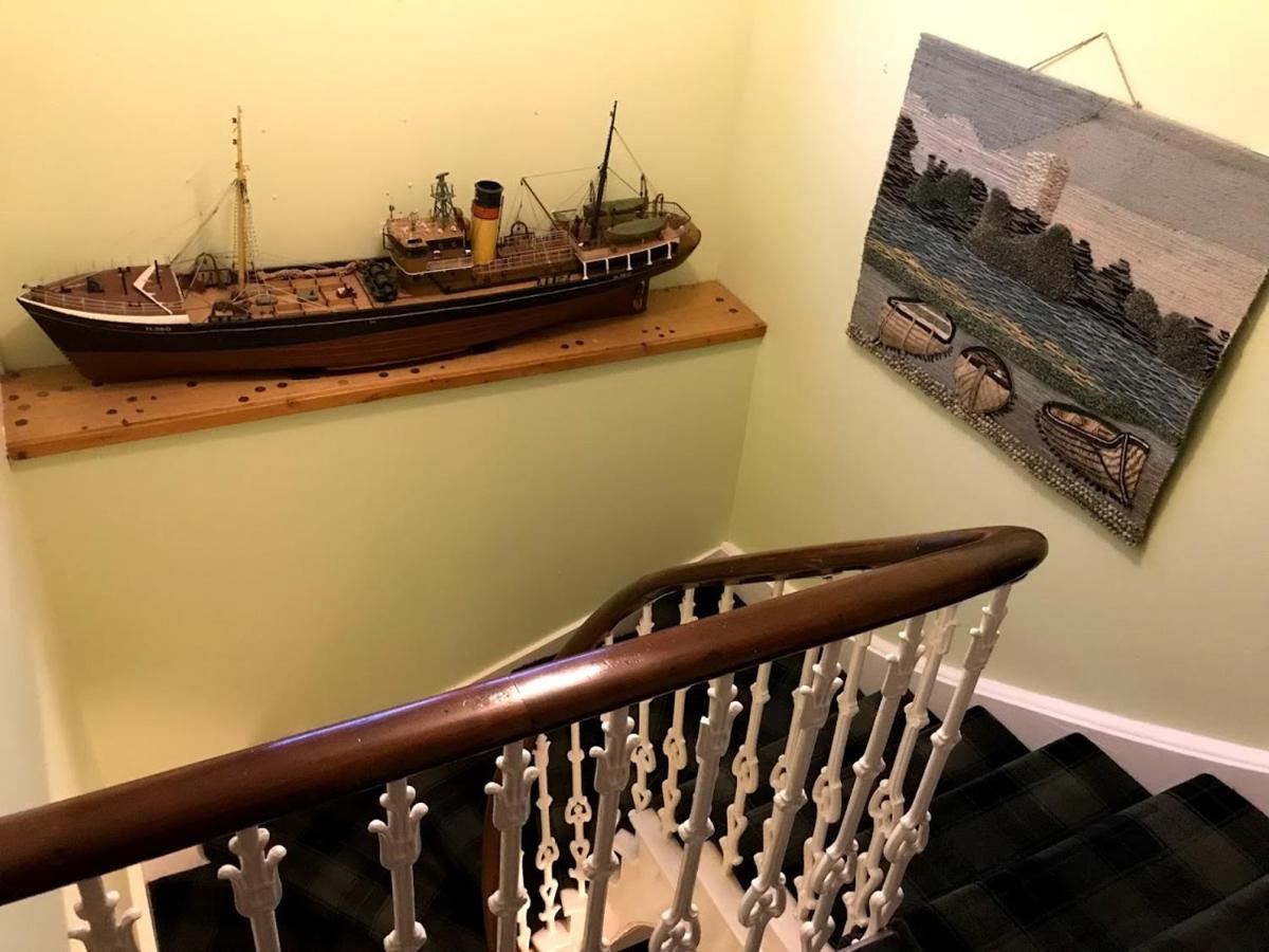 Hal O' The Wynd Guest House ストーノウェー エクステリア 写真
